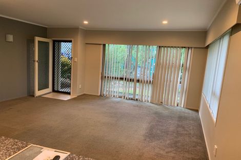 Photo of property in 1/149 Gossamer Drive, Pakuranga Heights, Auckland, 2010