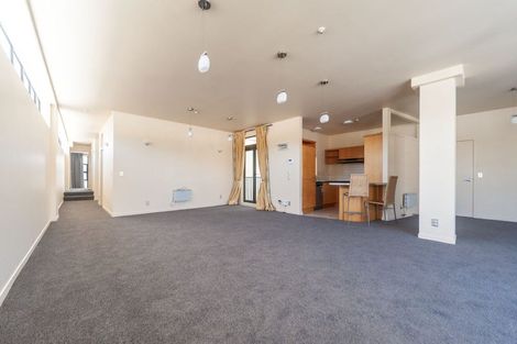 Photo of property in Endeavour Apartments, 125u8 Thorndon Quay, Pipitea, Wellington, 6011
