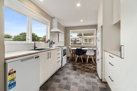 Photo of property in 79 Beeston Crescent, Manurewa, Auckland, 2102