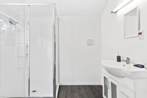 Photo of property in 74 Rhinevale Close, Henderson, Auckland, 0612
