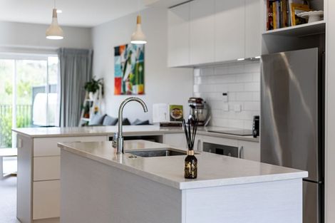 Photo of property in 34 Koreke Close, Kenepuru, Porirua, 5022