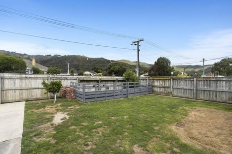 Photo of property in 101 Kowhai Street, Naenae, Lower Hutt, 5011