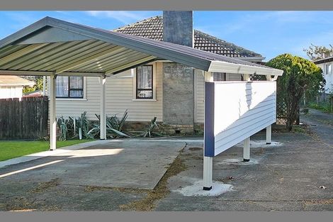 Photo of property in 1/114 Kervil Avenue, Te Atatu Peninsula, Auckland, 0610
