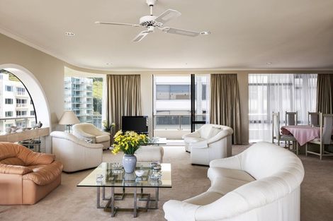 Photo of property in 21 Maunganui Road, Mount Maunganui, 3116