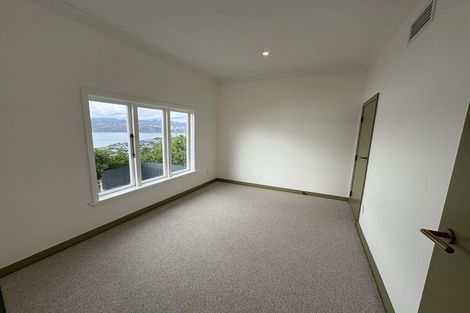 Photo of property in 71 Seatoun Heights Road, Seatoun, Wellington, 6022