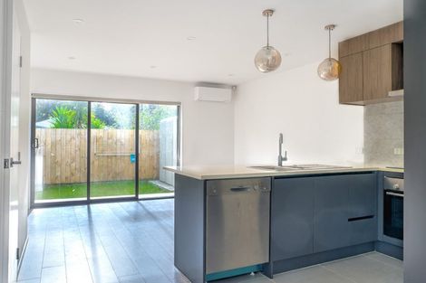 Photo of property in 8/181 Portage Road, New Lynn, Auckland, 0600