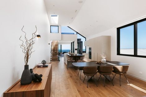 Photo of property in 124b Marine Parade, Mount Maunganui, 3116