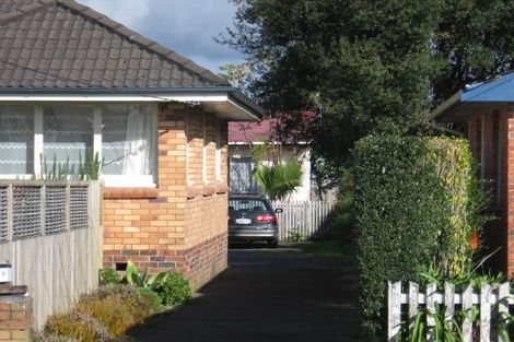 Photo of property in 60 Taikata Road, Te Atatu Peninsula, Auckland, 0610