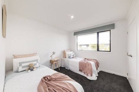Photo of property in 27 Poplar Grove, Feilding, 4702