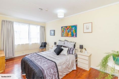 Photo of property in 32 Petherick Street, Taita, Lower Hutt, 5011