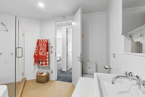 Photo of property in Alto Apartments, 2a/22 Telford Terrace, Oriental Bay, Wellington, 6011