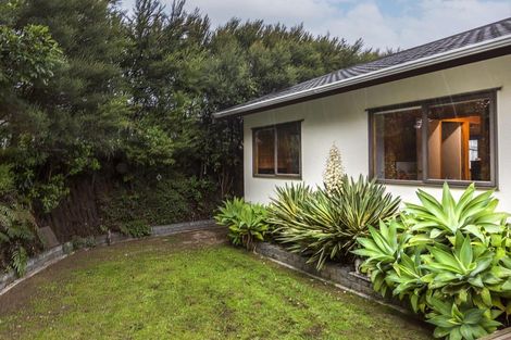 Photo of property in 27 Sailmaker Close, Whitby, Porirua, 5024