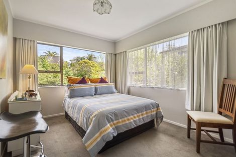 Photo of property in 2/19 Amante Crescent, Mairangi Bay, Auckland, 0630