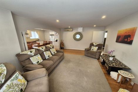 Photo of property in 4 Oakhurst Place, Russley, Christchurch, 8042