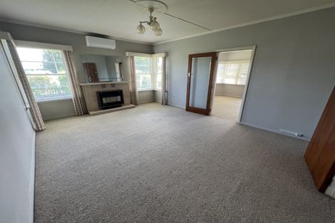 Photo of property in 690 Pioneer Highway, Highbury, Palmerston North, 4412