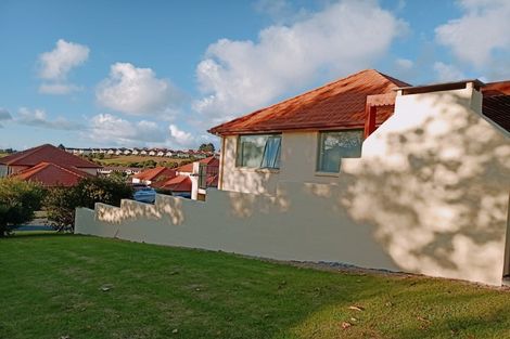 Photo of property in 11 Parkwood Crescent, Gulf Harbour, Whangaparaoa, 0930