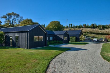 Photo of property in 46 Quarry Place, Lake Hayes, Queenstown, 9304
