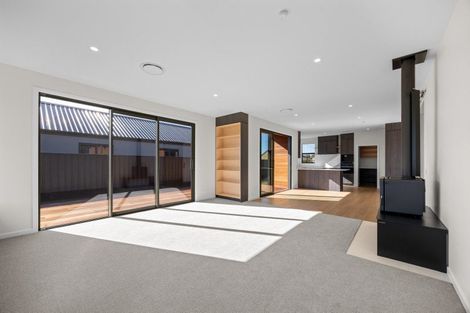 Photo of property in 9 Packer Road, Wanaka, 9382