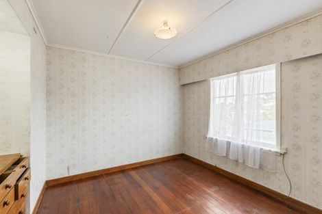 Photo of property in 3 Wiremu Place, Blagdon, New Plymouth, 4310