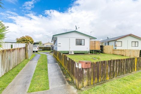 Photo of property in 1 Pringle Place, Nawton, Hamilton, 3200