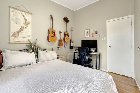 Photo of property in 40a/1 Woodglen Road, Glen Eden, Auckland, 0602