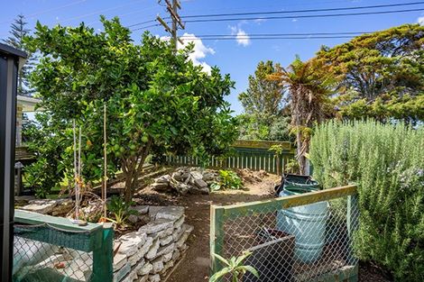 Photo of property in 2 Ngaparaoa Drive, Maketu, 3189