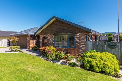 Photo of property in 81 Michael Road, Paraparaumu Beach, Paraparaumu, 5032