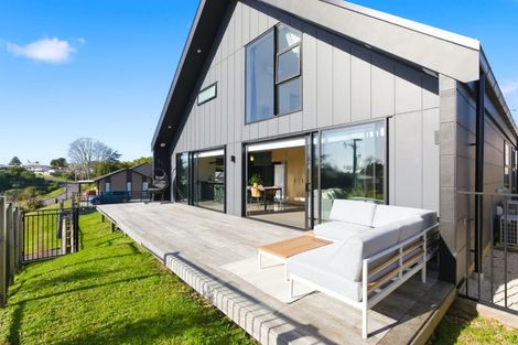 Photo of property in 2 Massee Way, Te Puke, 3119