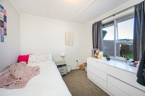 Photo of property in 7 Tararua Terrace, Cloverlea, Palmerston North, 4412