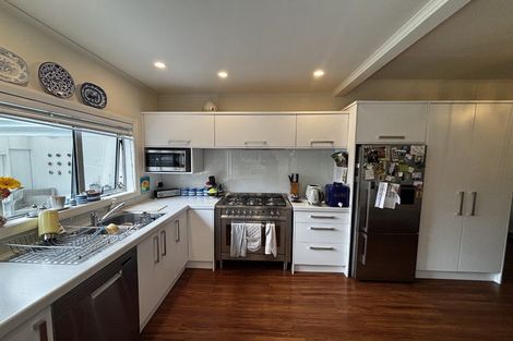 Photo of property in 115 Brooklands Road, Brooklands, New Plymouth, 4310