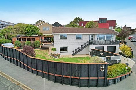 Photo of property in 2 Botting Place, Waverley, Dunedin, 9013