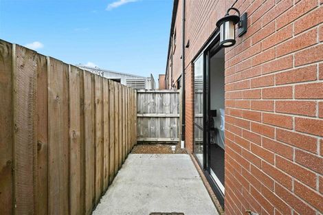 Photo of property in 16 Village Quarter Lane, Frankton, Hamilton, 3204