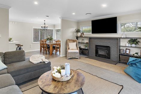 Photo of property in 72 Kuratawhiti Street, Greytown, 5712