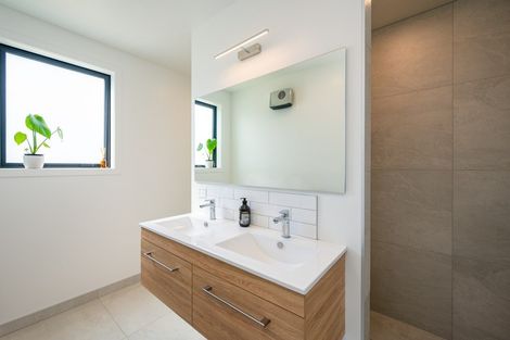 Photo of property in Northlake, 36 Malvern Road, Wanaka, 9305