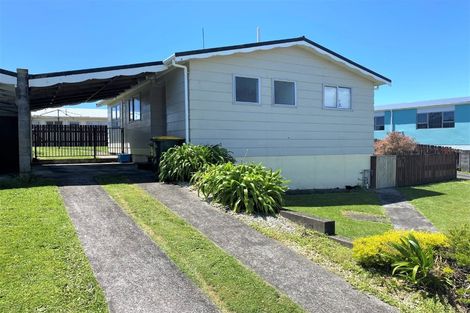 Photo of property in 18 Culzean Grove, Bell Block, New Plymouth, 4312