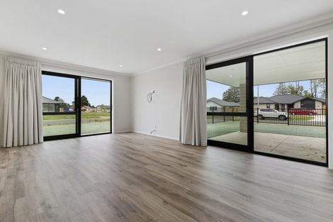 Photo of property in 36 Murray Ward Drive, Te Kauwhata, 3710