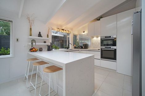 Photo of property in 1/22 Rangatira Road, Birkenhead, Auckland, 0626