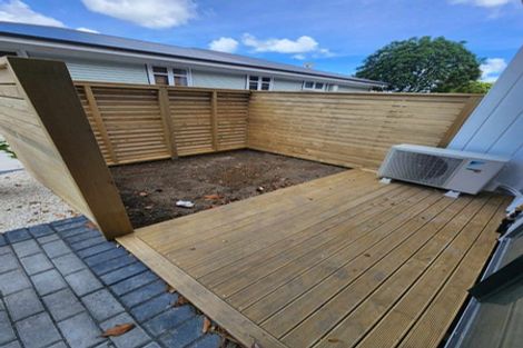 Photo of property in 2/32 Yeovil Road, Te Atatu Peninsula, Auckland, 0610