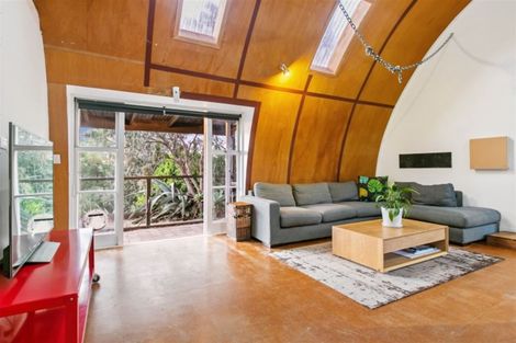 Photo of property in 58 Sheffield Road, Helensville, 0875