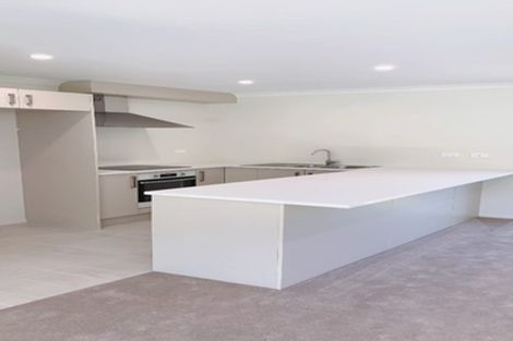 Photo of property in 18 Goh Place, Manurewa, Auckland, 2105