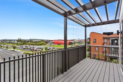Photo of property in 4/33 Nugget Avenue, Hobsonville, Auckland, 0616