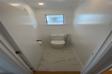 Photo of property in 39 Vera Road, Te Atatu South, Auckland, 0610