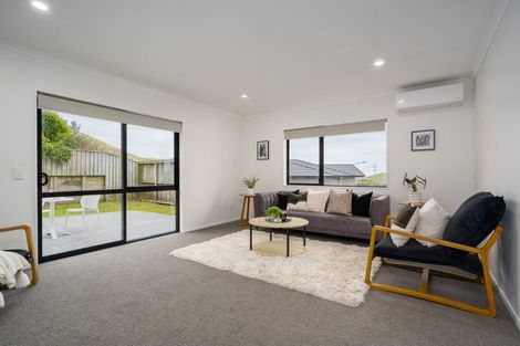 Photo of property in 2 Comber Place, Johnsonville, Wellington, 6037