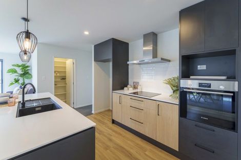 Photo of property in 16 Eileen Way, Rolleston, 7615