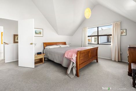Photo of property in 17b Bowes Crescent, Strathmore Park, Wellington, 6022