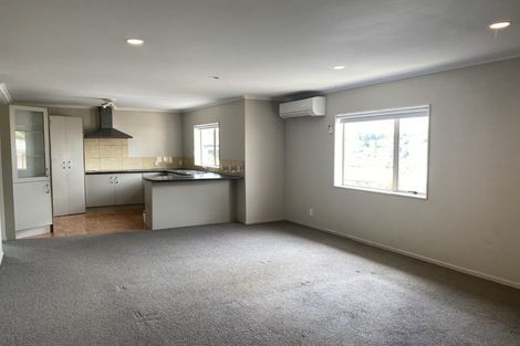 Photo of property in 16 Exotic Place, Massey, Auckland, 0614