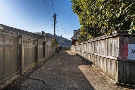 Photo of property in 17a Shandon Street, Roseneath, Port Chalmers, 9023