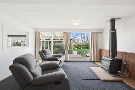 Photo of property in 24 Bennett Street, Waipawa, 4210