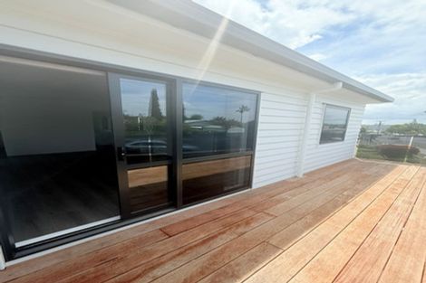 Photo of property in 128 Birkdale Road, Birkdale, Auckland, 0626