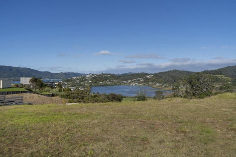 Photo of property in 18 Azimuth Road, Tairua, 3508